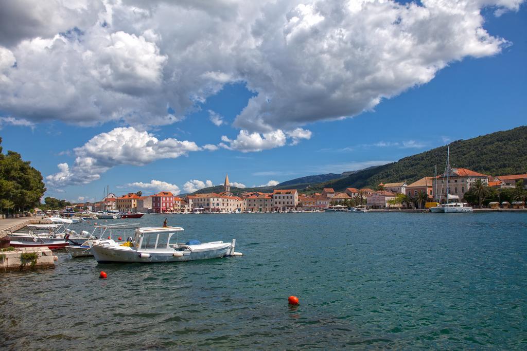 Madrugada Apartments Stari Grad  Exterior photo